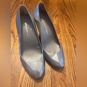 United Nude Lo Res 3-D silver pump s38 US 8 (missing straps)